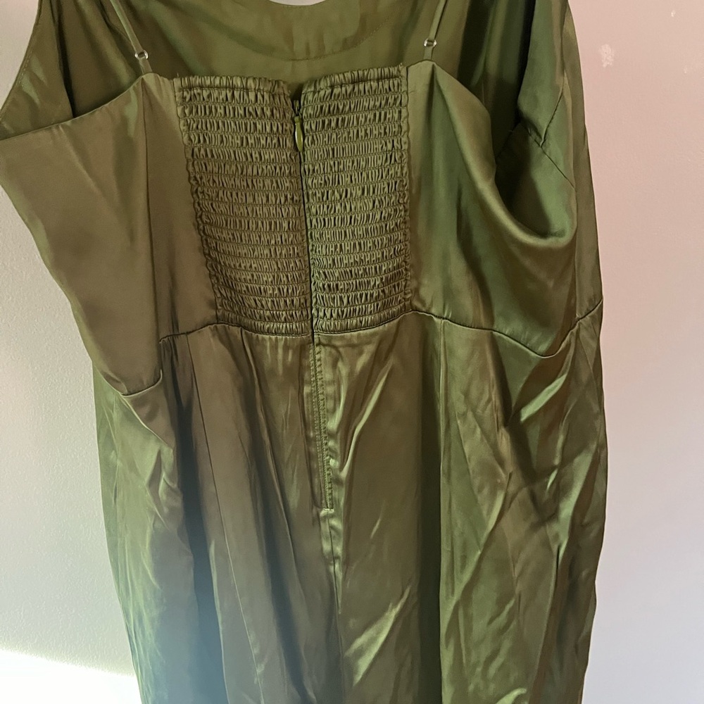 Abercrombie & Fitch Green Satin Midi Dress - Picture 4 of 5